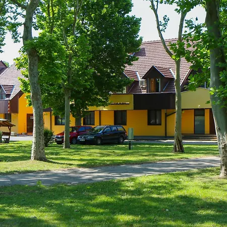 Thermal Apartmanhaz Komárom